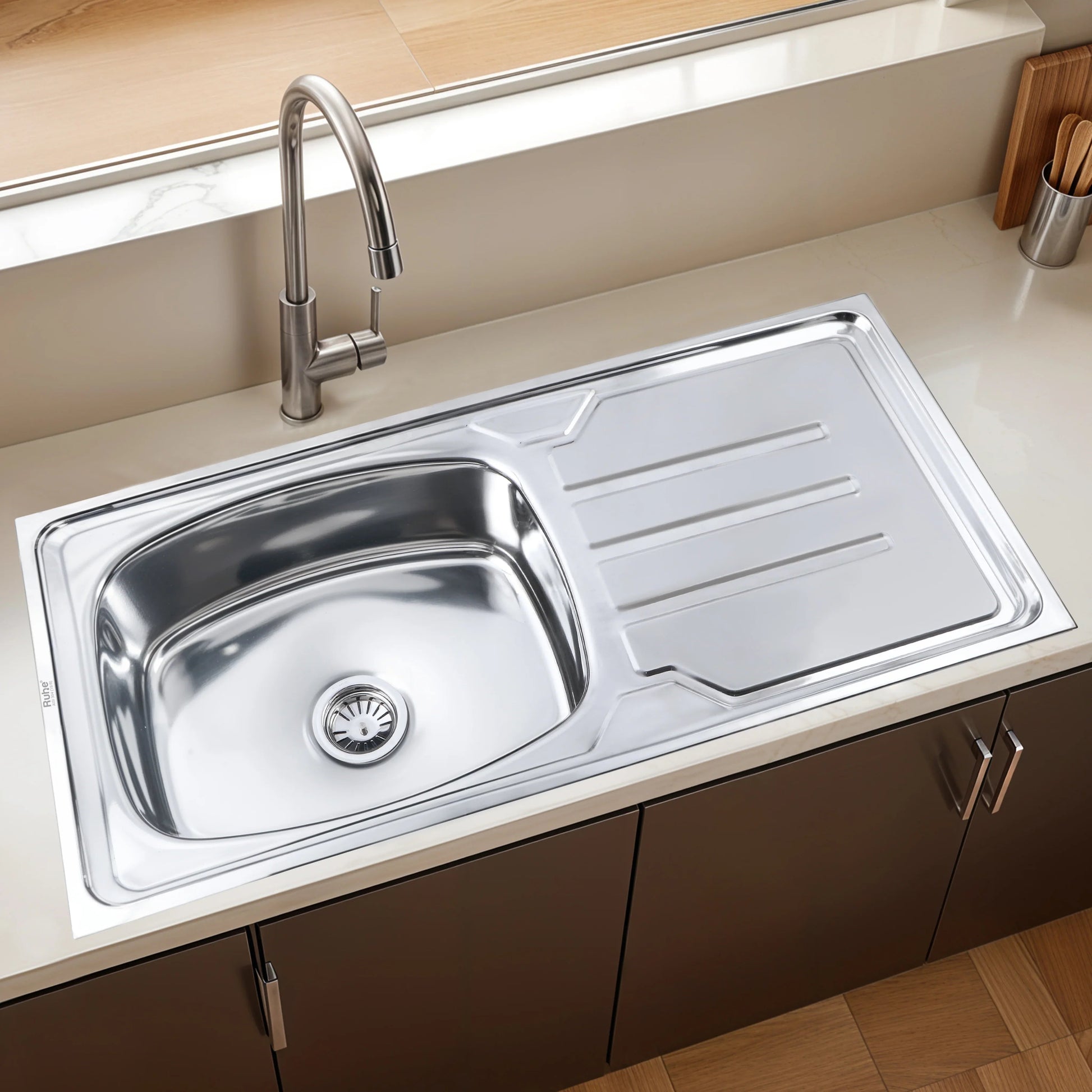 Oval Single Bowl with Drainboard Kitchen Sink (42 x 20 x 9 Inches)