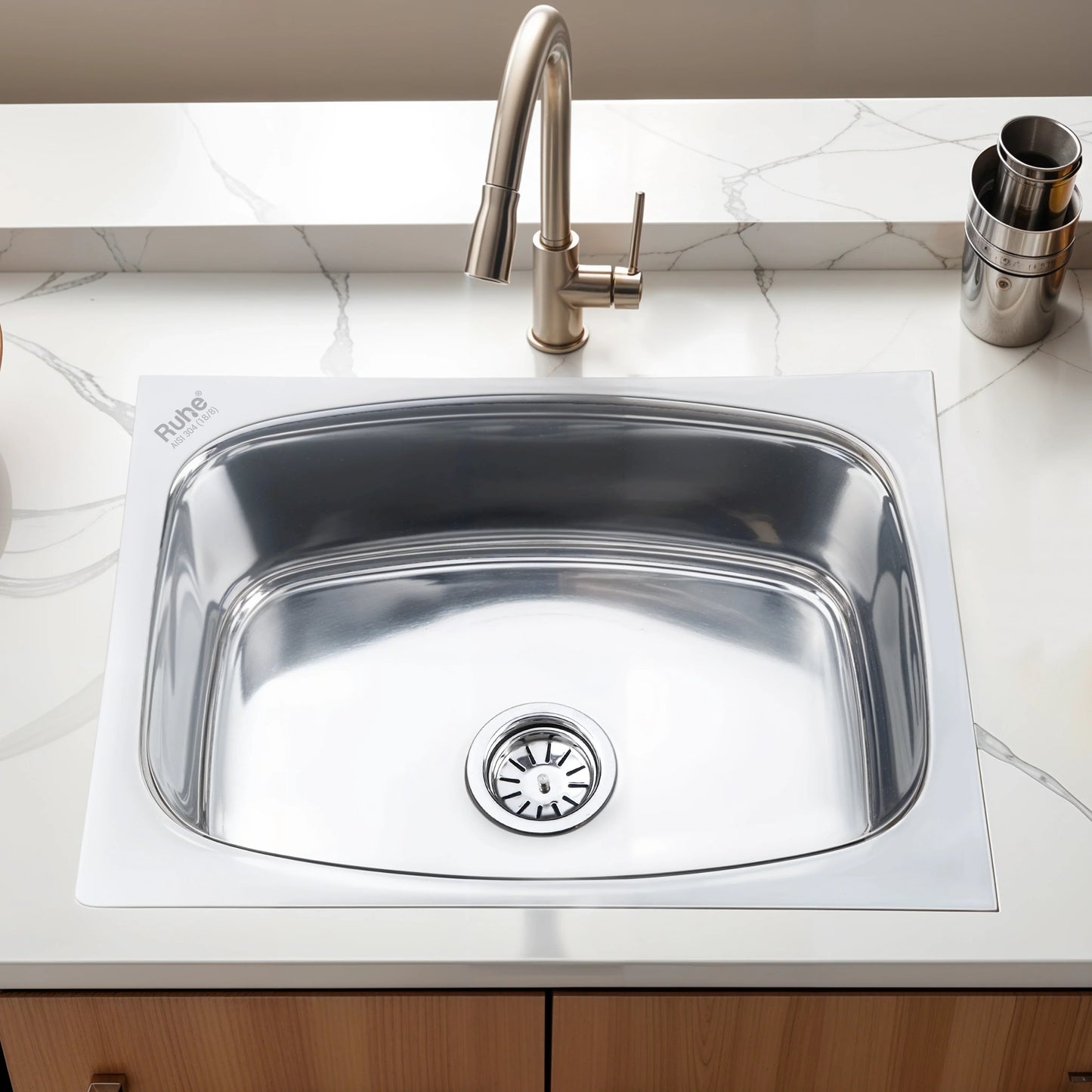 Oval Single Bowl Kitchen Sink (22 x 18 x 8 Inches)