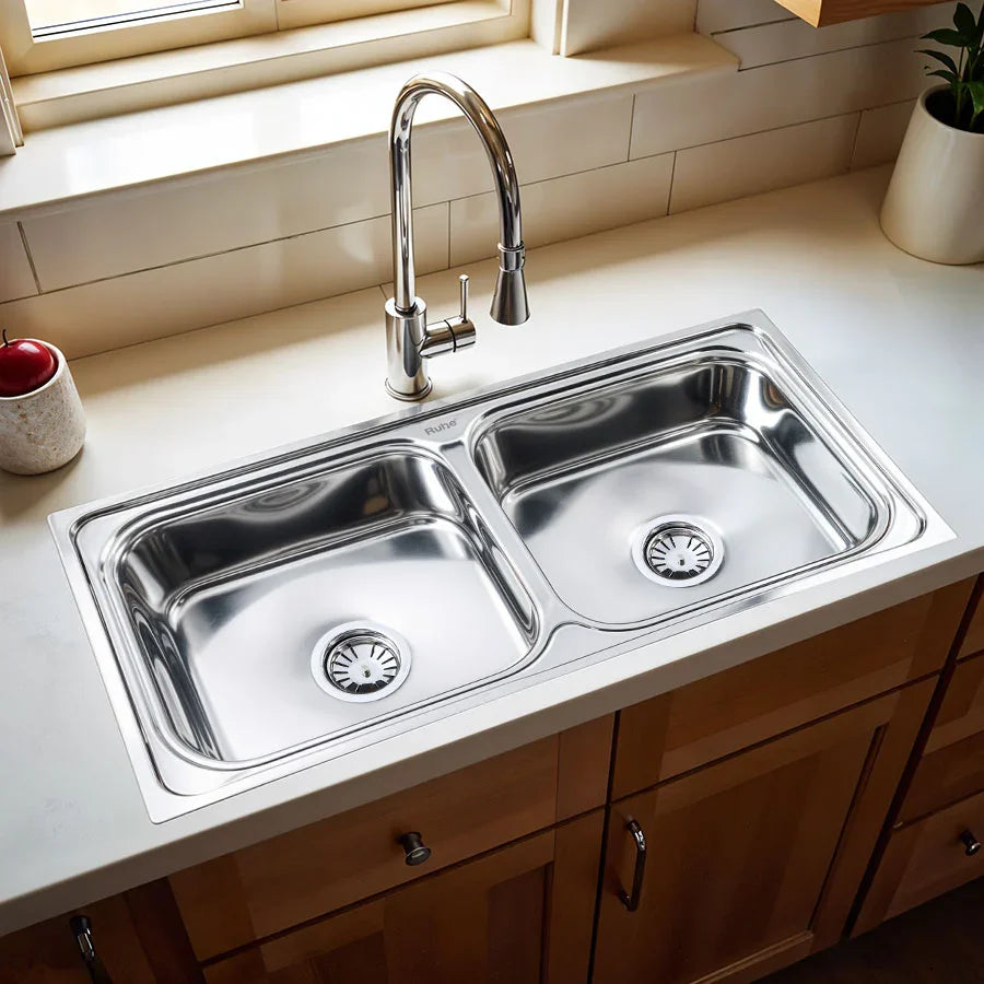 Double Bowl Kitchen Sink (37 x 18 x 8 Inches)